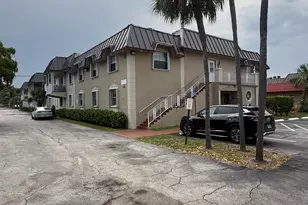 475 SE 8th St, Deerfield Beach, FL 33441 - Photo 23