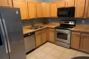 475 SE 8th St, Deerfield Beach, FL 33441 - Photo 9