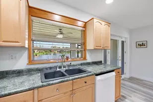 11454 NW 41st St, Coral Springs, FL 33065 - Photo 19