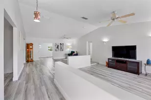 11454 NW 41st St, Coral Springs, FL 33065 - Photo 9