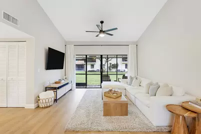 11 VÃ­a De Casas Sur, Boynton Beach, FL 33426 - Photo 7