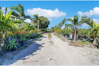 6747 Carol Street, Loxahatchee, FL 33470 - Photo 3