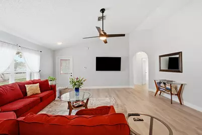12445 SW 7th Place, Davie, FL 33325 - Photo 9