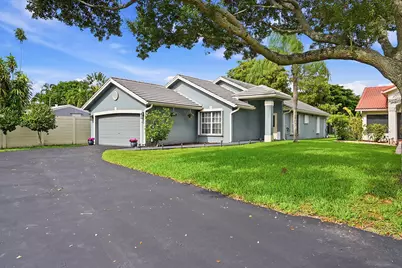 12445 SW 7th Place, Davie, FL 33325 - Photo 3