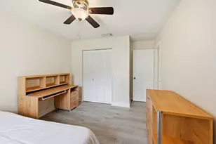 12445 SW 7th Pl, Davie, FL 33325 - Photo 17