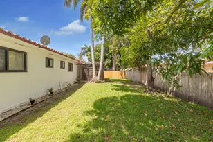 475 NE 113th St, Miami, FL 33161 - Photo 25