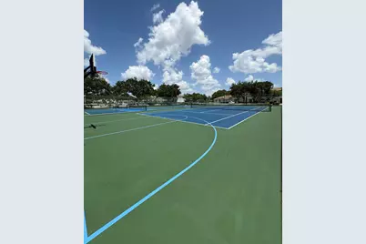 702 NW 208th Terrace, Pembroke Pines, FL 33029 - Photo 33