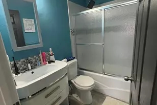 702 NW 208th Terrace, Pembroke Pines, FL 33029 - Photo 15