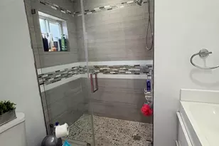 702 NW 208th Terrace, Pembroke Pines, FL 33029 - Photo 23