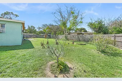 201 NE Prima Vista Boulevard, Port Saint Lucie, FL 34983 - Photo 27