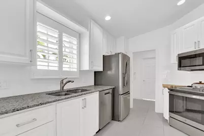 5181 Magnolia Bay Circle, Palm Beach Gardens, FL 33418 - Photo 9