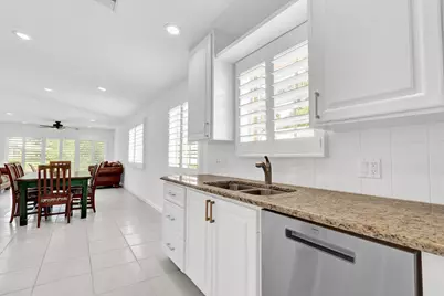 5181 Magnolia Bay Circle, Palm Beach Gardens, FL 33418 - Photo 13