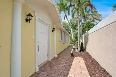 5181 Magnolia Bay Circle, Palm Beach Gardens, FL 33418 - Photo 3