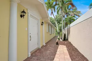 5181 Magnolia Bay Cir, Palm Beach Gardens, FL 33418 - Photo 3