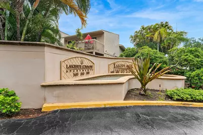 612 Executive Center Drive #107, West Palm Beach, FL 33401 - Photo 3