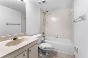 612 Executive Center Dr, West Palm Beach, FL 33401 - Photo 23