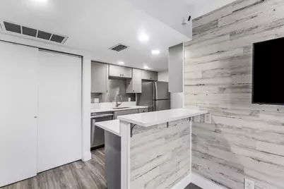 612 Executive Center Drive #107, West Palm Beach, FL 33401 - Photo 13