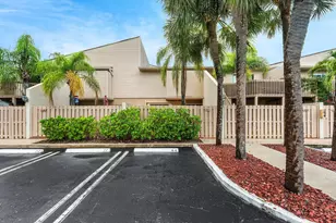 612 Executive Center Dr, West Palm Beach, FL 33401 - Photo 1