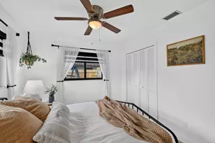 110 W Coconut Dr, Lake Worth, FL 33467 - Photo 23
