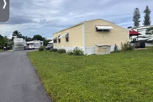 875 NE 48th St, Deerfield Beach, FL 33064 - Photo 19