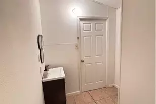 875 NE 48th St, Deerfield Beach, FL 33064 - Photo 9