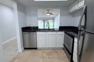 9640 NW 65th St, Tamarac, FL 33321 - Photo 3