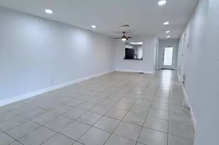 9640 NW 65th St, Tamarac, FL 33321 - Photo 11