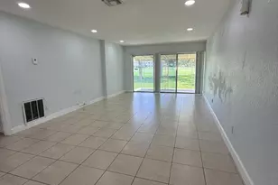 9640 NW 65th St, Tamarac, FL 33321 - Photo 11