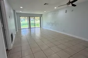 9640 NW 65th St, Tamarac, FL 33321 - Photo 9