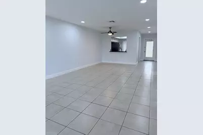 9640 NW 65th Street #D10, Tamarac, FL 33321 - Photo 5