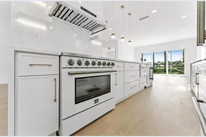 4789 Valencia Drive, Delray Beach, FL 33445 - Photo 9