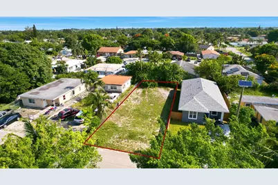 1141 Peak Road, Lake Worth, FL 33462 - Photo 3