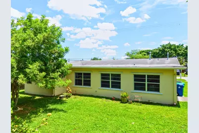 9111 NW 25th Court, Sunrise, FL 33322 - Photo 25