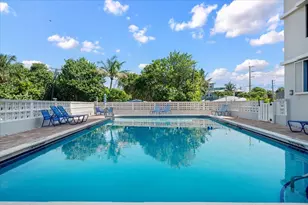 911 Ocean Dr, North Palm Beach, FL 33408 - Photo 21