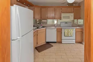 2641 W Gately Dr W, West Palm Beach, FL 33415 - Photo 9