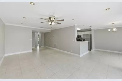 8741 Cleary Boulevard, Plantation, FL 33324 - Photo 13