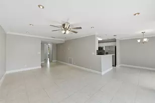 8741 Cleary Blvd, Plantation, FL 33324 - Photo 13