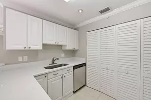 8741 Cleary Blvd, Plantation, FL 33324 - Photo 21