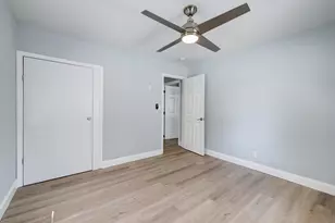 305 N 13th St, Fort Pierce, FL 34950 - Photo 11