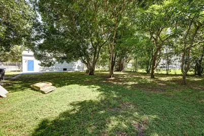 305 N 13th Street, Fort Pierce, FL 34950 - Photo 15