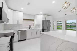 11709 Castellon Ct, Boynton Beach, FL 33437 - Photo 21