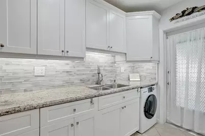 935 SE 9th Avenue #16, Pompano Beach, FL 33060 - Photo 9