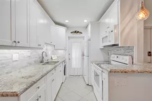 935 SE 9th Ave, Pompano Beach, FL 33060 - Photo 11