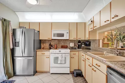 5201 W Club Circle #103, Boca Raton, FL 33431 - Photo 5