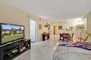5201 W Club Cir, Boca Raton, FL 33431 - Photo 15