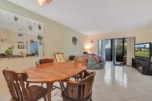5201 W Club Cir, Boca Raton, FL 33431 - Photo 13