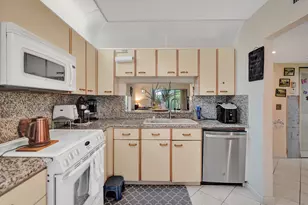 5201 W Club Cir, Boca Raton, FL 33431 - Photo 7