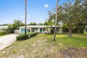 201 W Riverside Dr, Jupiter, FL 33469 - Photo 19