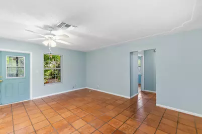 201 W Riverside Drive, Jupiter, FL 33469 - Photo 11