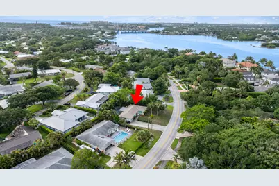 201 W Riverside Drive, Jupiter, FL 33469 - Photo 3